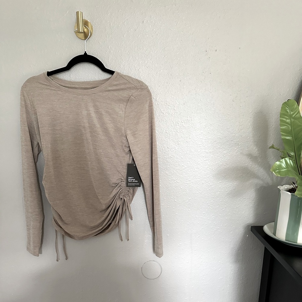 GAP Beige Fitted Ruched Long Sleeve Tee